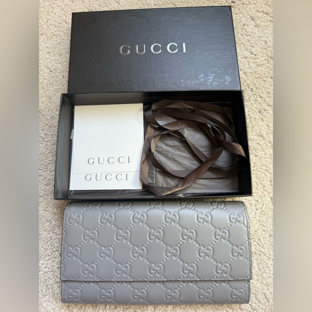Gucci Authentic Men Wallet